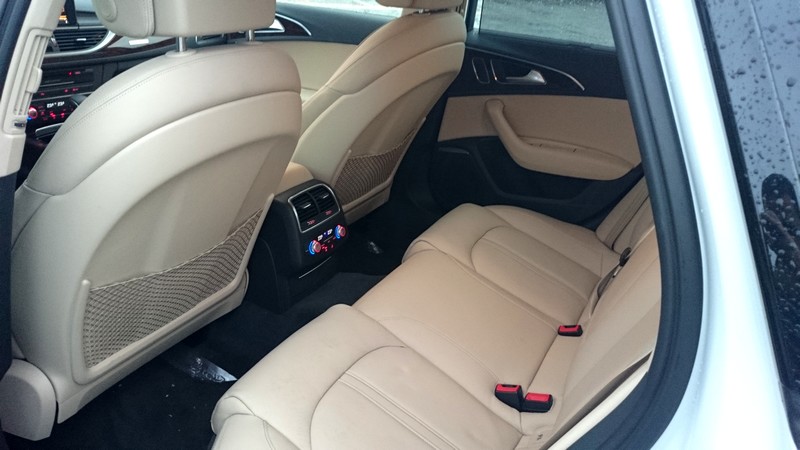 אודי A6 החדשה 2015- מושב אחורי מרווח ומפנק ל-3 מבוגרים