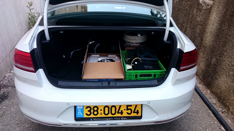 פולקסווגן פאסאט 2015- תא מטען ענק ודלת חשמלית +פתיחה אוטומטית בהנפת רגל מתחת לפגוש.