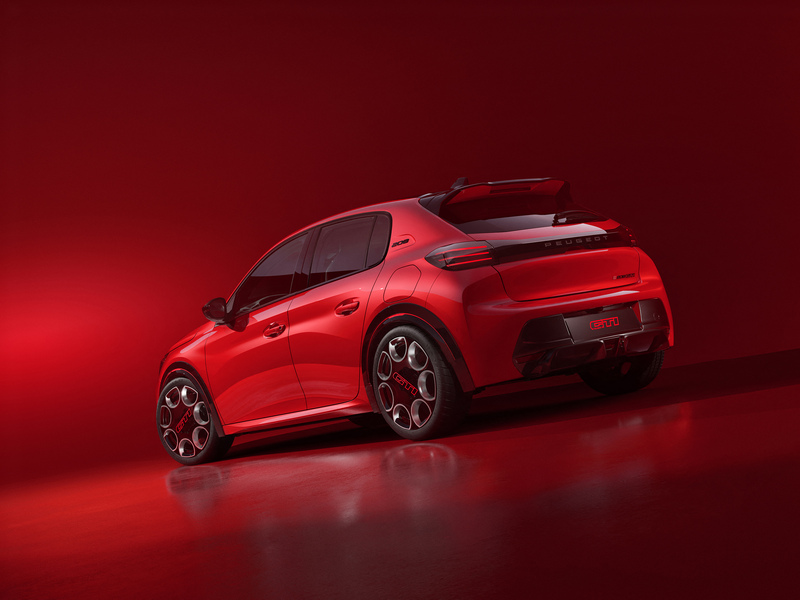 פיג'ו E-208 GTi החדשה